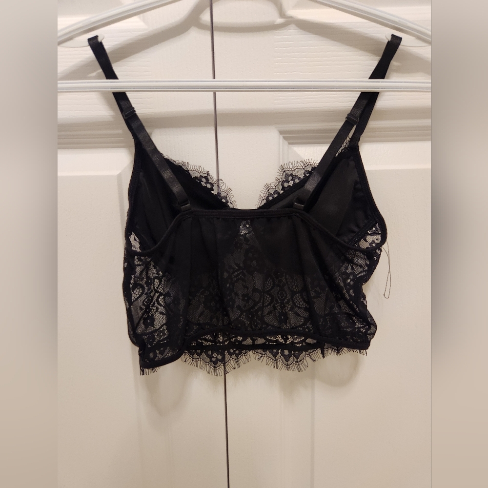 Cropped Tank - Picture 2 of 3